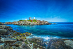 Nubble Lighthouse HDR (1 von 1).jpg