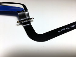 mbp_7_cable-detail.jpg