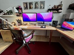 suzan-desk.jpg