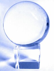 1024px-Glaskugel_CrystalBall.jpg