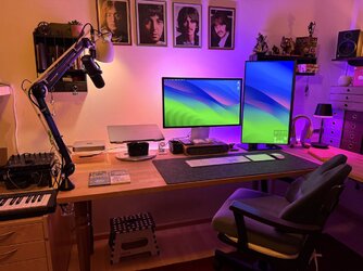 Groß (Home-Setup-02).jpeg