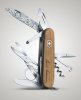 victorinox-damascus-limited-edition-2013-630x775.jpg