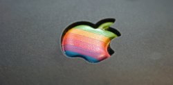 apple-logo-rainbow_flickr.jpg