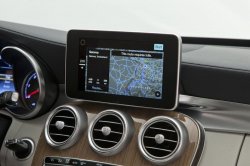 carplay-mercedes3.jpg carplay-mercedes3.jpg