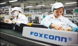 foxconn_workers.jpg