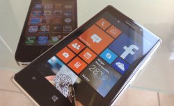 lumia925-iphone4.jpg