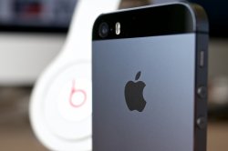 iphone-beats_flickr.jpg