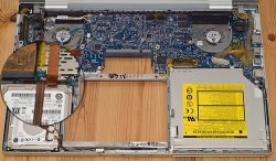 macbook-pro-topcase-offen.jpg