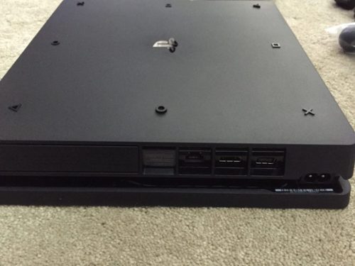 ps4-slim-leaks-online-first-pictures-147185155502-Kopie-2-500x375.jpg