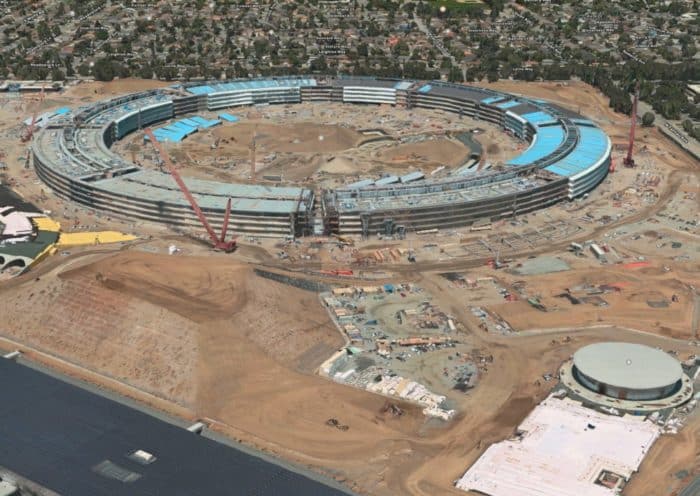 ApplePark1-700x496.jpg