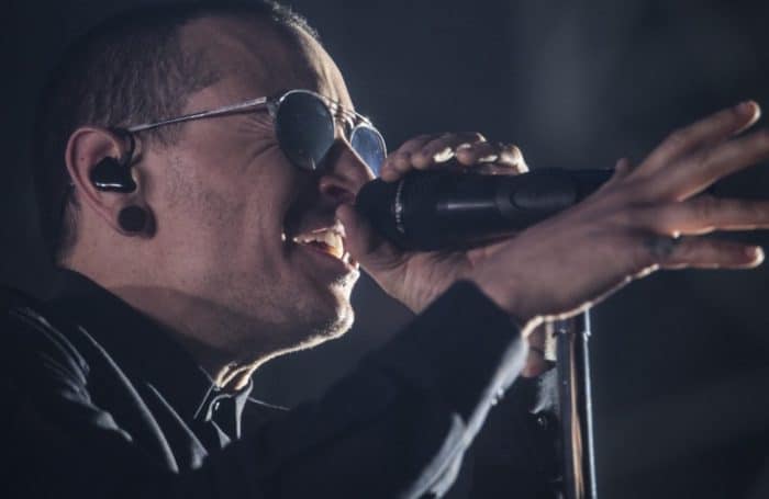 chester-bennington_flickr-700x455.jpg