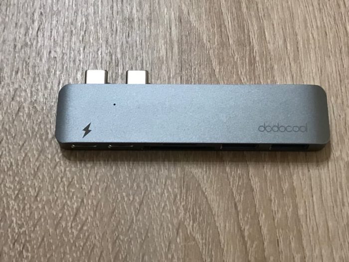 Dodocool-Dual-USB-C-Hub-DC52-00002-700x525.jpg