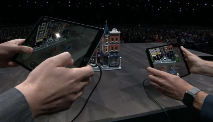 WWDC18-iOS-12-ARKit-2-Demo-2-700x401.jpg