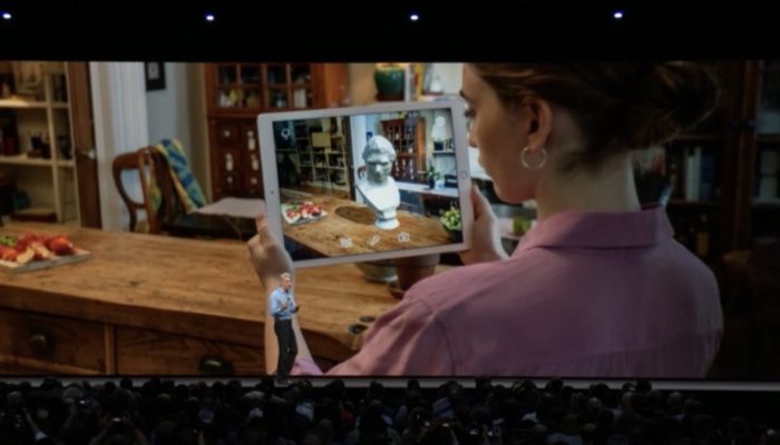 WWDC18-iOS-12-ARKit-2-Video-700x400.jpg