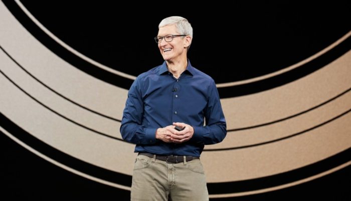 Gather-Rorund-Tim-Cook-700x401.jpg