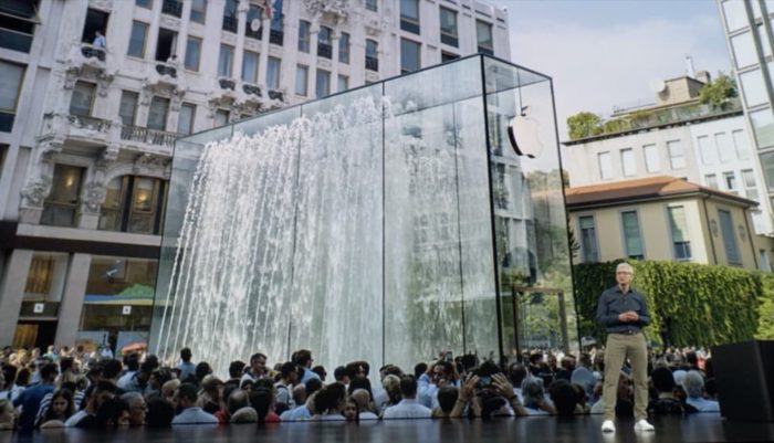 Gather-Round-Apple-Store-Mailand-700x401.jpg