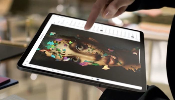 There-is-more-in-the-Making-Keynote-Stream-iPad-Pro-Marketing-11-Photoshop-700x400.jpg