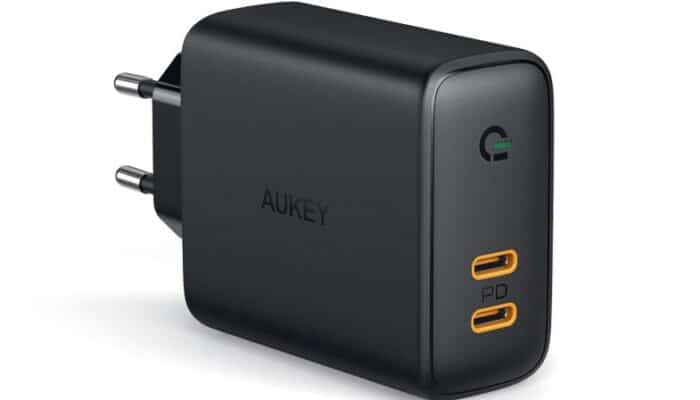 Aukey-USB-C-2-36W-700x400.jpg