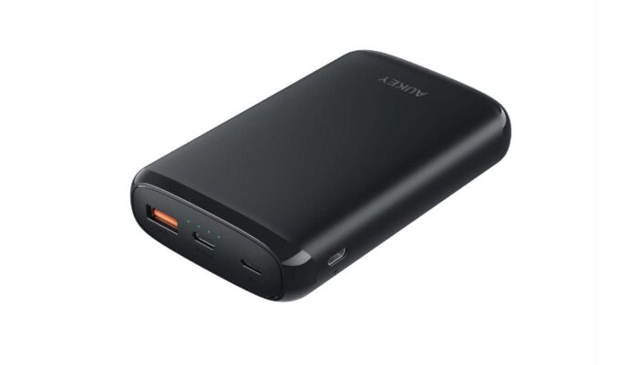 Aukey-USB-C-Powerbank-700x401.jpg