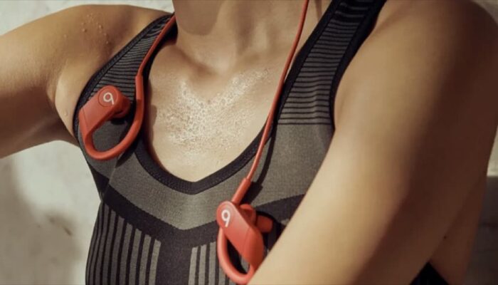 Powerbeats-4-700x400.jpg