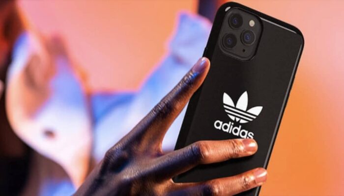 Adidas-iPhone-700x400.jpg