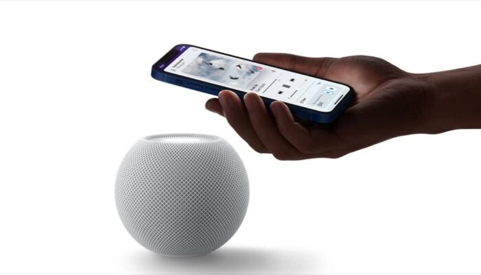 HomePod-Mini-Handover-700x401.jpg