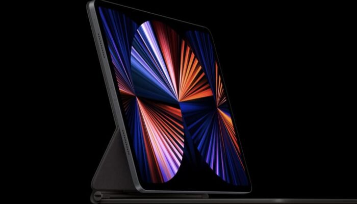 iPad-Pro-M1-Cover-schwarz-700x400.jpg