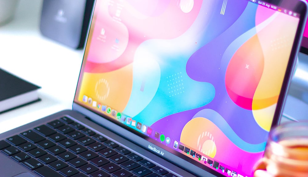 User klagen über Risse in M1 MacBook Displays