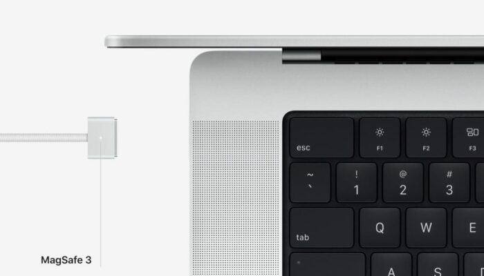 MacBook-Pro-14-16-MagSafe-3-700x400.jpg