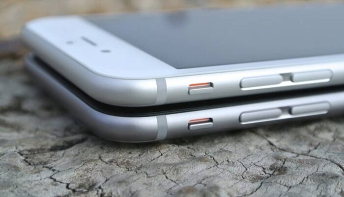 iPhone-6-iPhone-6-Plus-700x400.jpg