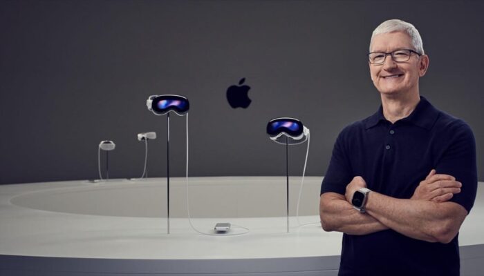 WWDC-2023-Tim-Cook-Vision-Pro-700x400.jpg