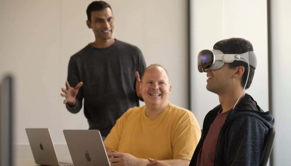 Neuerungen in visionOS 1.1 Beta: Verbesserte Personas, Zurücksetzungsfunktion und 3D-Objekt-Interaktion