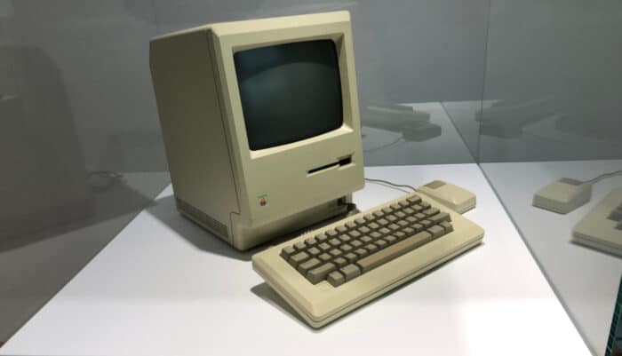 Apple Macintosh 1984