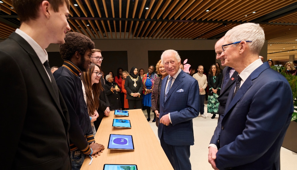 König Charles III. Apple Besuch König Charles III. Apple Besuch