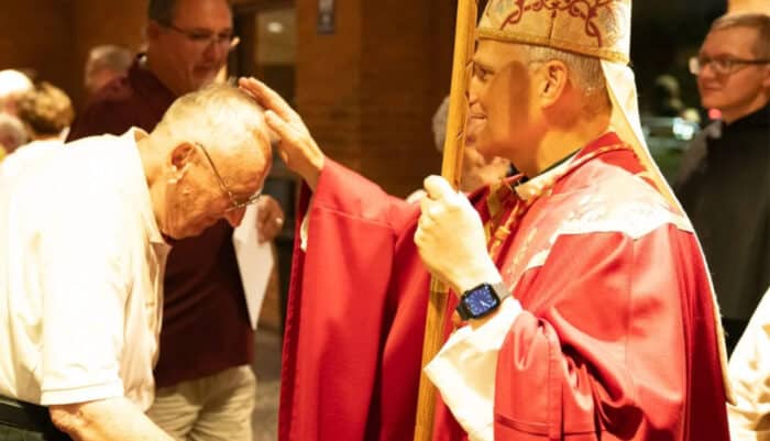 PapstLeo14AppleWatch-700x401.jpg